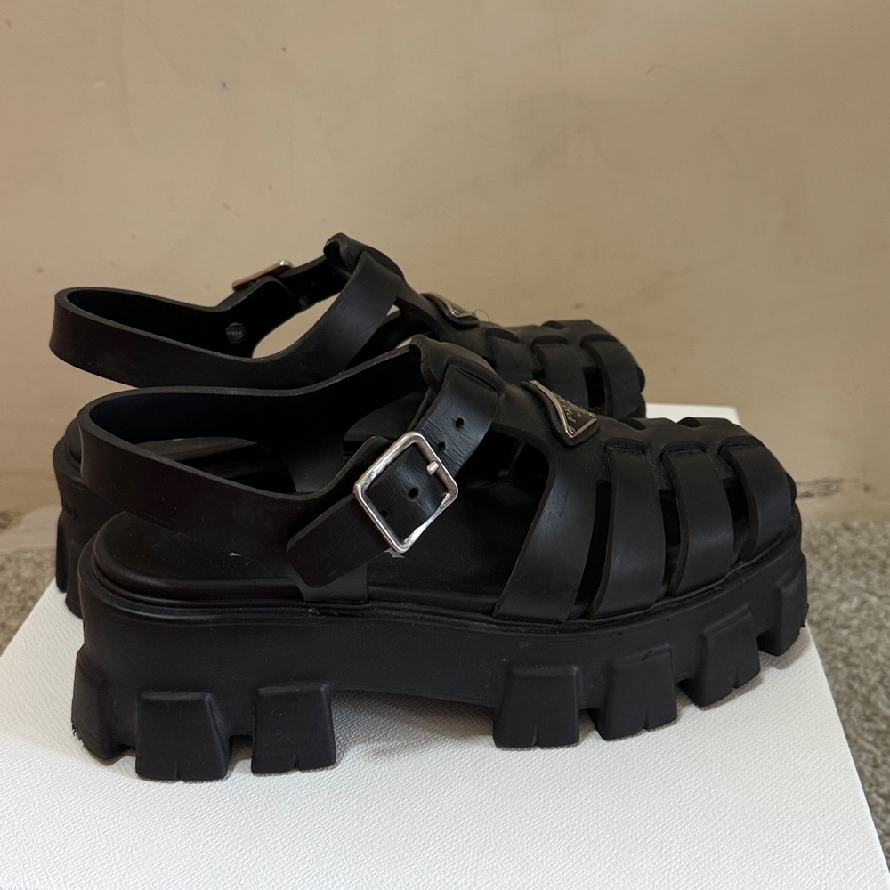 Prada Black Rubber Monolith sandals (chunky fisherman) size 37 - Picture 12 of 17